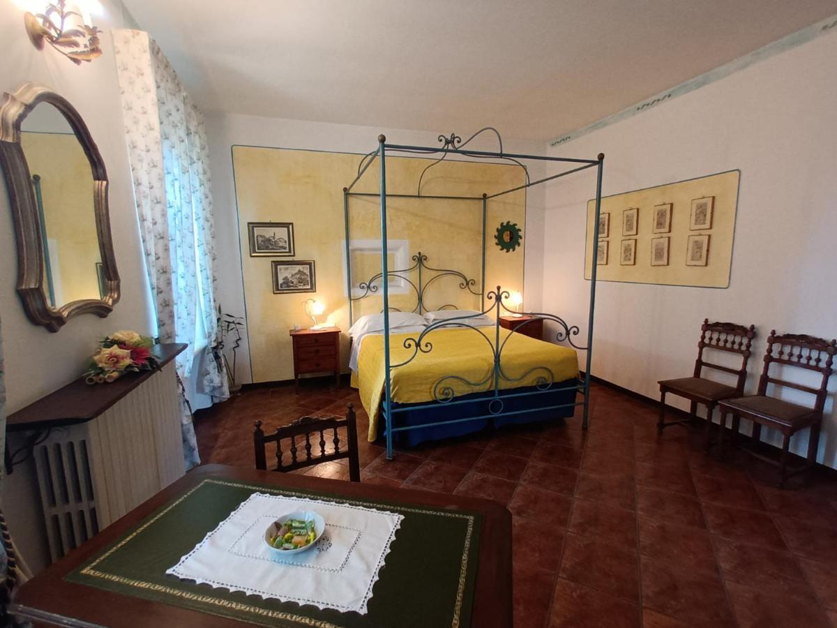 Guest House La Carolina Tigliole ภายนอก รูปภาพ