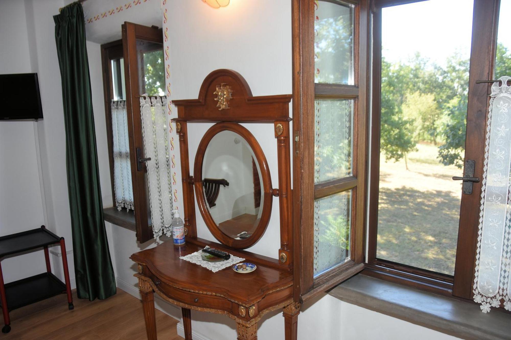 Guest House La Carolina Tigliole ภายนอก รูปภาพ